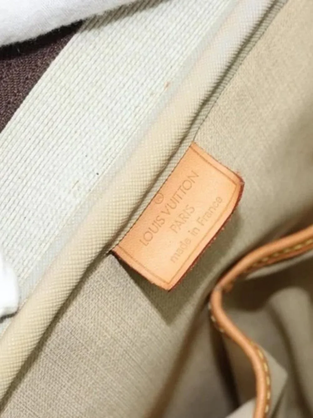 LOUIS VUITTON Monogram Deauville Hand Bag